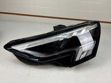 Laden Sie das Bild in den Galerie-Viewer, Frontscheinwerfer Audi A3 8Y0941033 LED Links Scheinwerfer Headlight SCH7276988782wc