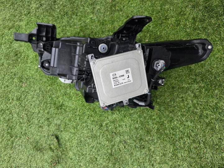 Frontscheinwerfer Mazda 3 BCJH-51030 Rechts Scheinwerfer Headlight SCH7280099400lh