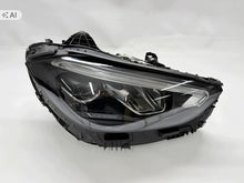 Laden Sie das Bild in den Galerie-Viewer, Frontscheinwerfer Mercedes-Benz W206 A2069066204 Rechts Scheinwerfer Headlight SCH7300034589yr