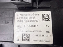 Laden Sie das Bild in den Galerie-Viewer, Frontscheinwerfer Mercedes-Benz W206 A2069066204 Rechts Scheinwerfer Headlight SCH7300034589yr