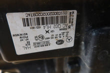 Laden Sie das Bild in den Galerie-Viewer, Frontscheinwerfer Mercedes-Benz Sprinter A9068202461 Rechts Headlight SCH7304715678zv