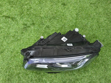 Laden Sie das Bild in den Galerie-Viewer, Frontscheinwerfer Mercedes-Benz Glb X247 A2479069501 Links Headlight SCH7310786508hx