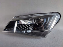 Laden Sie das Bild in den Galerie-Viewer, Frontscheinwerfer Skoda Superb III 3V1941015B Xenon Links Scheinwerfer Headlight SCH7313675484gv
