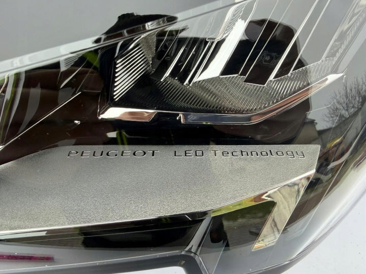 Frontscheinwerfer Peugeot 3008 1675889580 Links Scheinwerfer Headlight SCH7330261840wf