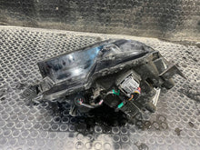 Laden Sie das Bild in den Galerie-Viewer, Frontscheinwerfer Mazda Cx30 Cx-30 S2602L162 Links Scheinwerfer Headlight SCH7337431789zr