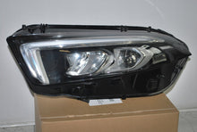 Laden Sie das Bild in den Galerie-Viewer, Frontscheinwerfer Mercedes-Benz W177 A1779064703 LED Links Headlight SCH7338983165av