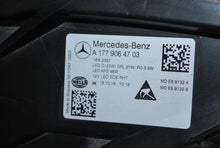 Laden Sie das Bild in den Galerie-Viewer, Frontscheinwerfer Mercedes-Benz W177 A1779064703 LED Links Headlight SCH7338983165av