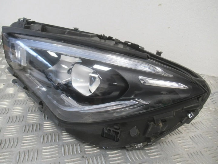 Frontscheinwerfer Mercedes-Benz Cla X118 C118 A1189062500 LED Links Headlight SCH7355534656ue
