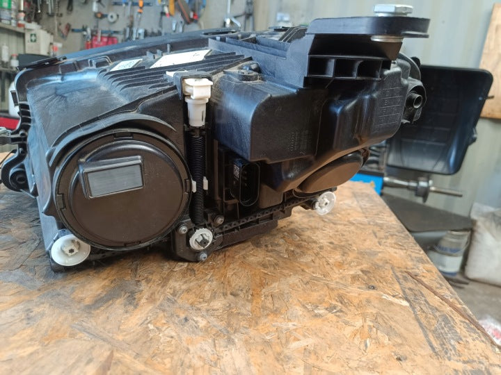 Frontscheinwerfer Mercedes-Benz W213 A2139066810 LED Rechts Headlight SCH7360285745an