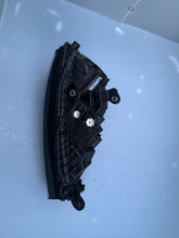 Laden Sie das Bild in den Galerie-Viewer, Frontscheinwerfer Skoda Scala 655941016 Rechts Scheinwerfer Headlight SCH7365118322nx