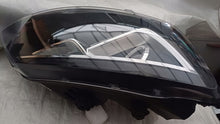 Laden Sie das Bild in den Galerie-Viewer, Frontscheinwerfer Seat Alhambra 7N5941752 Rechts Scheinwerfer Headlight SCH7370160821nz
