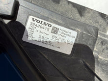 Load image into Gallery viewer, Frontscheinwerfer Volvo Xc40 32420415 Links Scheinwerfer Headlight SCH7373525446ij