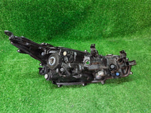 Laden Sie das Bild in den Galerie-Viewer, Frontscheinwerfer Toyota Corolla 8115002T31 Links Scheinwerfer Headlight SCH7391755225ry