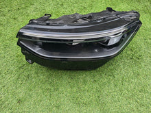 Laden Sie das Bild in den Galerie-Viewer, Frontscheinwerfer VW 57L941059 LED Links Scheinwerfer Headlight SCH7398133177cr