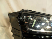 Laden Sie das Bild in den Galerie-Viewer, Frontscheinwerfer Skoda Karoq 57B941016D LED Rechts Scheinwerfer Headlight SCH7401932975od