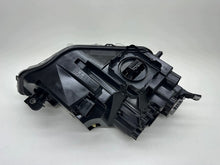 Laden Sie das Bild in den Galerie-Viewer, Frontscheinwerfer VW Taigo 2G7941035A Links Scheinwerfer Headlight SCH7402538959pz
