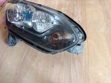 Laden Sie das Bild in den Galerie-Viewer, Frontscheinwerfer Ford Transit Connect 90070363 Rechts Scheinwerfer Headlight SCH7409351695wb