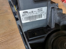 Laden Sie das Bild in den Galerie-Viewer, Frontscheinwerfer Ford Transit Connect 90070363 Rechts Scheinwerfer Headlight SCH7409351695wb