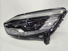 Laden Sie das Bild in den Galerie-Viewer, Frontscheinwerfer Renault Scenic 260601859R Links Scheinwerfer Headlight SCH7409831622rm
