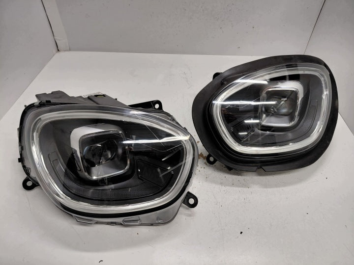 Frontscheinwerfer Mini Countryman F60 5A1EC05 5A1EC06 Ein Satz Headlight SCH7419823046tm