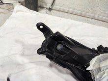 Laden Sie das Bild in den Galerie-Viewer, Frontscheinwerfer Toyota Yaris EUK0-6 Links Scheinwerfer Headlight SCH7423115158ar