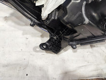 Laden Sie das Bild in den Galerie-Viewer, Frontscheinwerfer Toyota Yaris EUK0-6 Links Scheinwerfer Headlight SCH7423115158ar