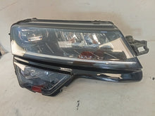 Load image into Gallery viewer, Frontscheinwerfer Skoda Karoq 57B941016D Rechts Scheinwerfer Headlight SCH7423408410gc