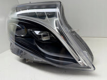 Laden Sie das Bild in den Galerie-Viewer, Frontscheinwerfer Mercedes-Benz Viano A4479063301 LED Rechts Headlight SCH7424372046ni