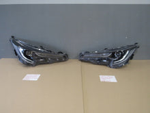 Laden Sie das Bild in den Galerie-Viewer, Frontscheinwerfer Toyota Corolla 90119225 Rechts Scheinwerfer Headlight SCH7424682849tb