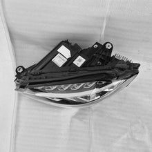 Laden Sie das Bild in den Galerie-Viewer, Frontscheinwerfer Mercedes-Benz W205 A2059063104 Links Scheinwerfer Headlight SCH7426185311sq