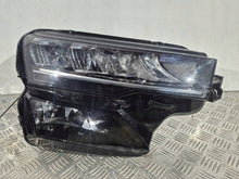 Laden Sie das Bild in den Galerie-Viewer, Frontscheinwerfer Skoda Karoq 57B941010 270520220022563406 Rechts Headlight SCH7430410577js