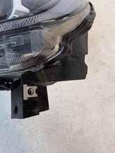 Laden Sie das Bild in den Galerie-Viewer, Frontscheinwerfer Ford Ranger JB3B-13E015 LED Links Scheinwerfer Headlight SCH7438712355qu