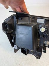 Laden Sie das Bild in den Galerie-Viewer, Frontscheinwerfer Ford Ranger JB3B-13E015 LED Links Scheinwerfer Headlight SCH7438712355qu