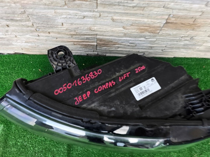 Frontscheinwerfer Jeep 00501636830 Links Scheinwerfer Headlight SCH7438918668vz