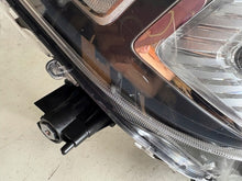 Load image into Gallery viewer, Frontscheinwerfer Toyota 81145-42840 LED Rechts Scheinwerfer Headlight SCH7443113122in