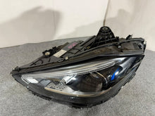 Laden Sie das Bild in den Galerie-Viewer, Frontscheinwerfer Mercedes-Benz W206 A2069065304 LED Links Headlight SCH7443700485hj