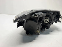 Laden Sie das Bild in den Galerie-Viewer, Frontscheinwerfer Suzuki Vitara I 100-18095-2F5753-25649C-720FDE Links Headlight SCH7445595022or
