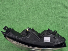 Load image into Gallery viewer, Frontscheinwerfer Renault Scenic 260101685R Rechts Scheinwerfer Headlight SCH7450340214tg