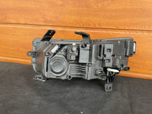 Load image into Gallery viewer, Frontscheinwerfer Dacia Duster 260107725R LED Rechts Scheinwerfer Headlight SCH7451040248at