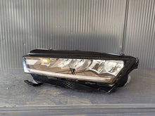 Laden Sie das Bild in den Galerie-Viewer, Frontscheinwerfer Skoda Octavia IV 5E4941015 LED Links Scheinwerfer Headlight SCH7456690057cs