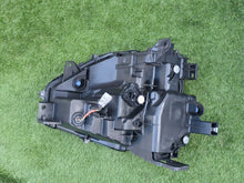 Laden Sie das Bild in den Galerie-Viewer, Frontscheinwerfer Mitsubishi Eclipse Cross I 100-67131 Links Headlight SCH7464087522at