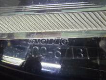 Laden Sie das Bild in den Galerie-Viewer, Frontscheinwerfer Mitsubishi Eclipse Cross I 100-67131 Links Headlight SCH7464087522at