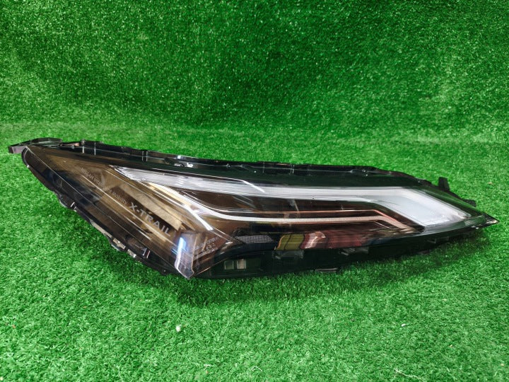 Frontscheinwerfer Nissan X-Trail I 210-23791 Rechts Scheinwerfer Headlight SCH7468924600oh