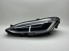 Laden Sie das Bild in den Galerie-Viewer, Frontscheinwerfer Tesla Model S 105357400B Links Scheinwerfer Headlight SCH7471784393uu