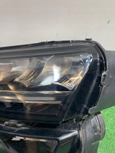 Load image into Gallery viewer, Frontscheinwerfer Skoda Karoq 57B941009 LED Links Scheinwerfer Headlight SCH7478719274rg