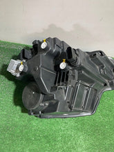 Load image into Gallery viewer, Frontscheinwerfer Skoda Karoq 57B941009 LED Links Scheinwerfer Headlight SCH7478719274rg