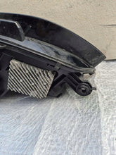 Laden Sie das Bild in den Galerie-Viewer, Frontscheinwerfer Audi A4 B9 8W0941034D Rechts Scheinwerfer Headlight SCH7491670784vj