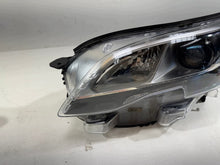 Laden Sie das Bild in den Galerie-Viewer, Frontscheinwerfer Peugeot Expert Traveller 9808573580-00 Xenon Links Headlight SCH7493241378dc