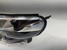 Laden Sie das Bild in den Galerie-Viewer, Frontscheinwerfer Peugeot Expert Traveller 9808573580-00 Xenon Links Headlight SCH7493241378dc