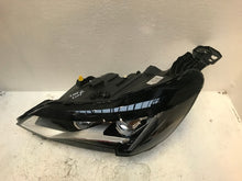 Laden Sie das Bild in den Galerie-Viewer, Frontscheinwerfer Peugeot 5008 II 9836230680 LED Links Scheinwerfer Headlight SCH7507224252xo